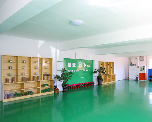 嚴謹的管（guǎn）理模式
